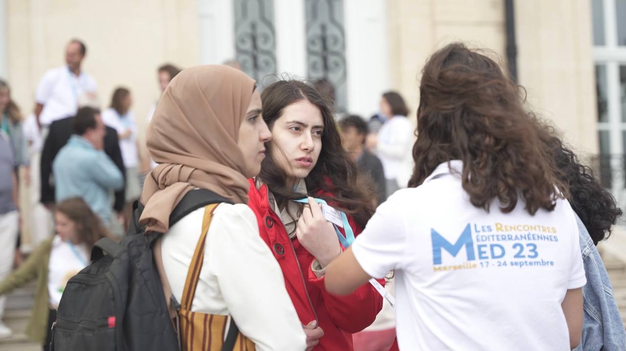 Immagine di Carles Bosch: “Rebrem 25 giovani dei paesi del Mediterraneo per riflettere sul dialogo tra le culture”