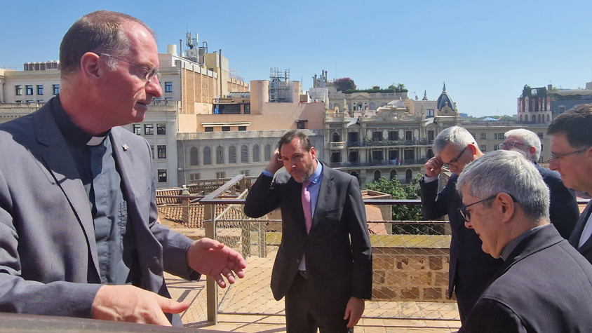 El ministro Óscar Puente, en la azotea de la catedral